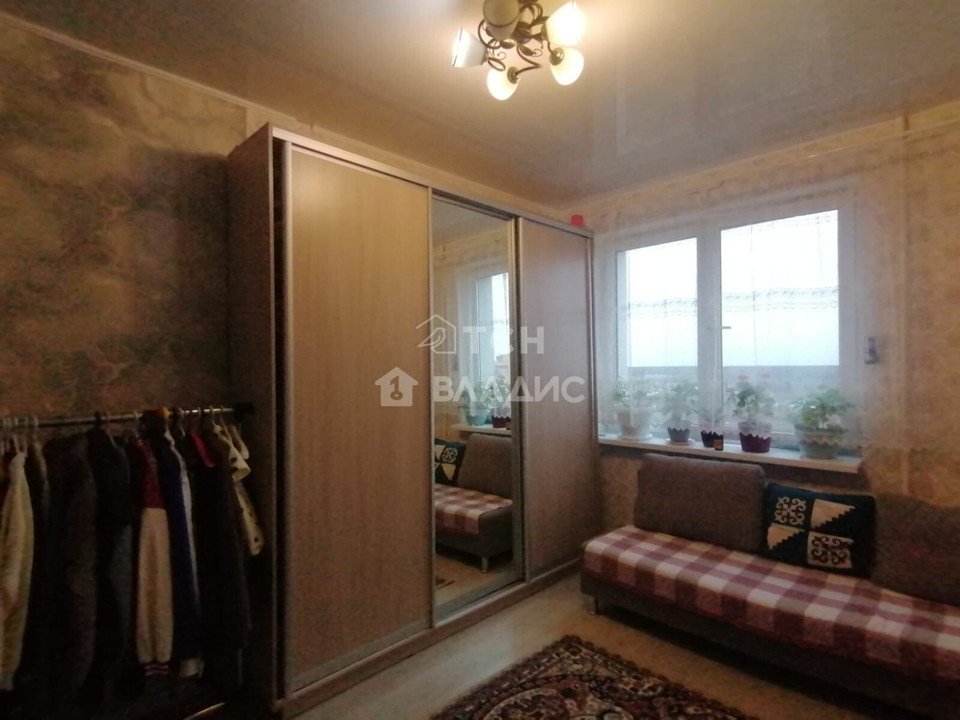 Продается 1-комнатная квартира, площадью 34.20 кв.м. Московская область, Лосино-Петровский городской округ, поселок Свердловский, улица Строителей