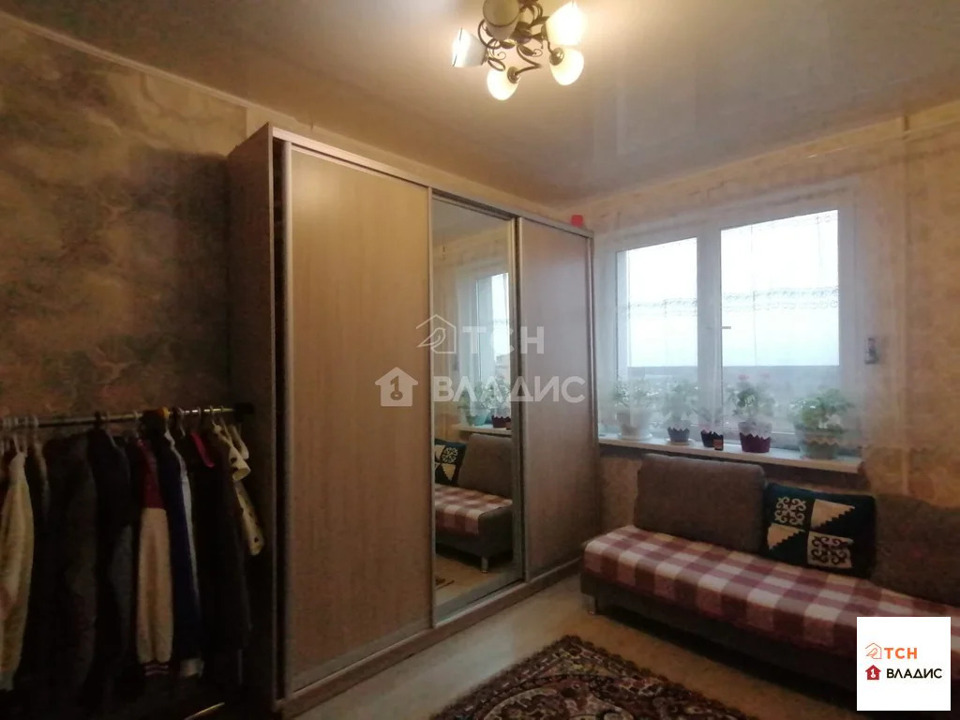 Продается 1-комнатная квартира, площадью 34.20 кв.м. Московская область, Лосино-Петровский городской округ, поселок Свердловский, улица Строителей