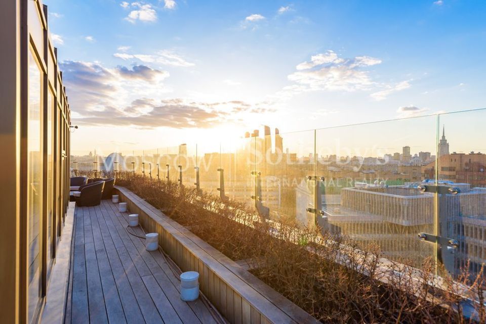 Продается 6-комнатная квартира, площадью 363.00 кв.м. Москва, переулок Неопалимовский 1-й, дом 8