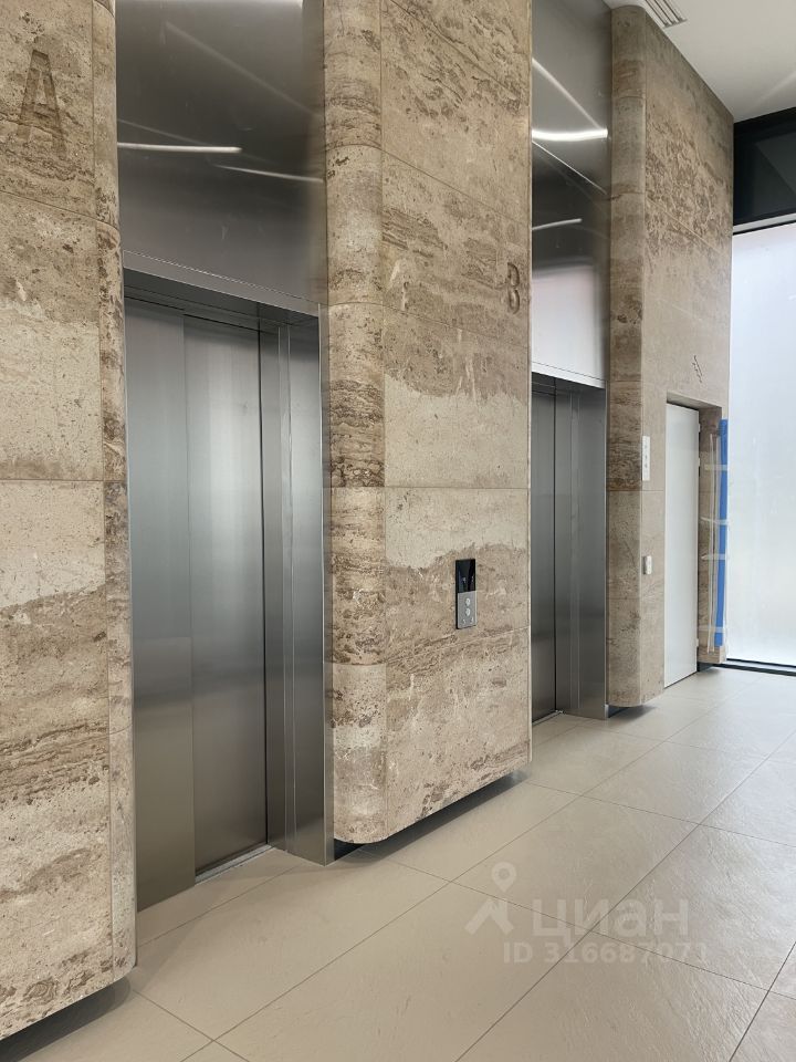 Продается 1-комнатная квартира, площадью 40.00 кв.м. Москва, улица Сосинская