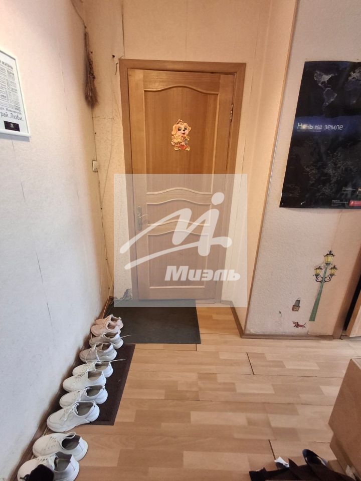 Продается 1-комнатная квартира, площадью 33.20 кв.м. Москва, улица Давыдковская, дом 2к1