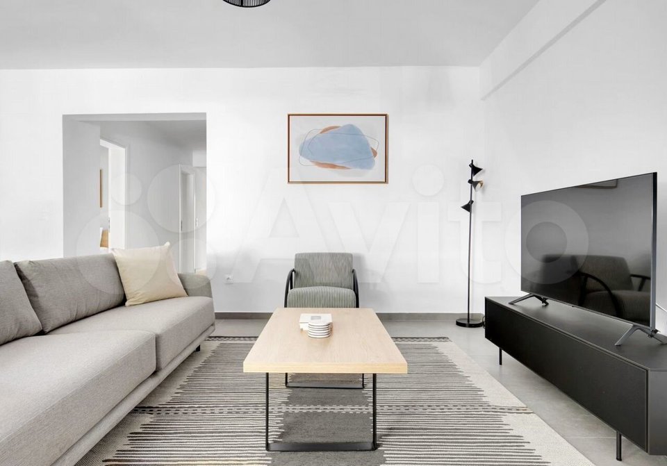 Продается 4-комнатная квартира, площадью 139.00 кв.м. Москва, переулок Зачатьевский 1-й, дом 5