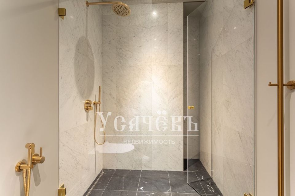 Продается 2-комнатная квартира, площадью 65.00 кв.м. Москва, улица Братьев Фонченко