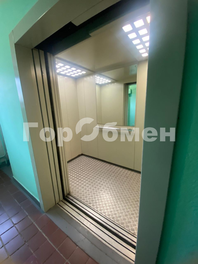 Продается 2-комнатная квартира, площадью 54.00 кв.м. Москва, улица Миклухо-Маклая, дом 38