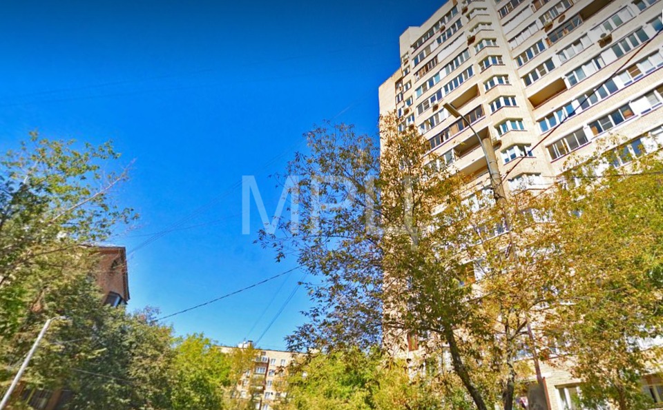 Продается 3-комнатная квартира, площадью 65.00 кв.м. Москва, Загородное шоссе, дом 9к1