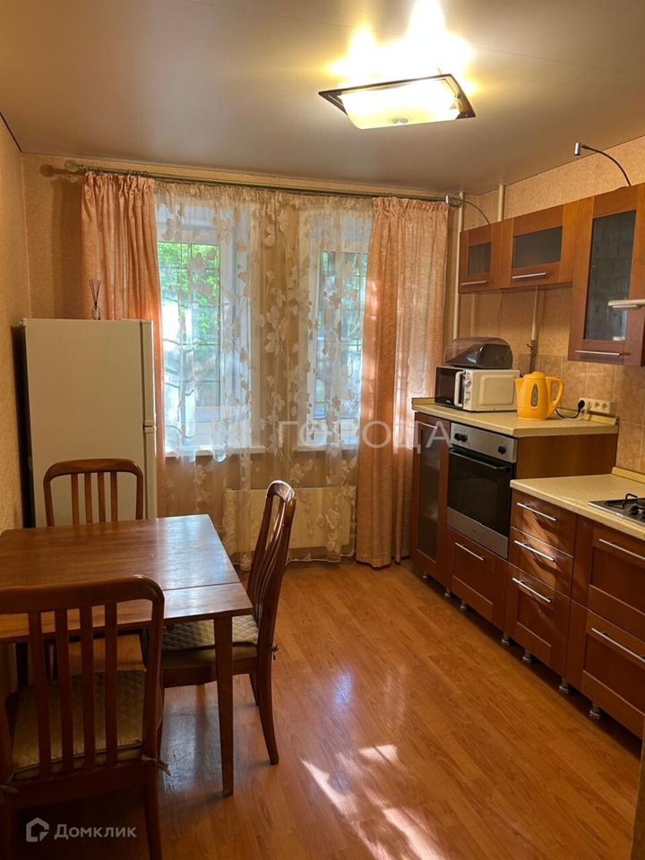 Продается 1-комнатная квартира, площадью 39.00 кв.м. Московская область, Одинцовский район, город Голицыно, улица Советская, дом 48