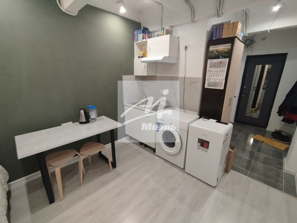 Продается 1-комнатная квартира, площадью 20.40 кв.м. Москва, улица Клары Цеткин, дом 18к3