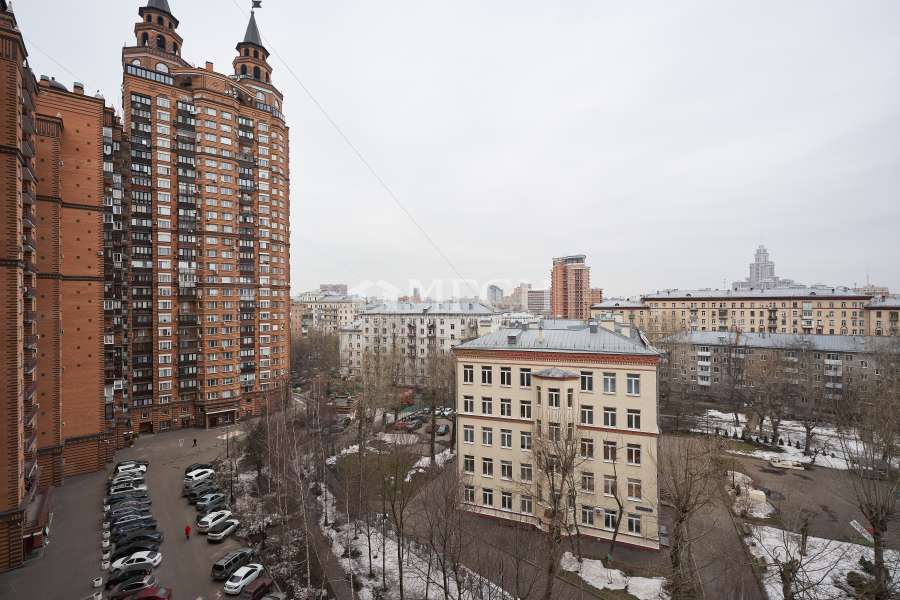 Продается 3-комнатная квартира, площадью 60.30 кв.м. Москва, улица Илимская, дом 2к1