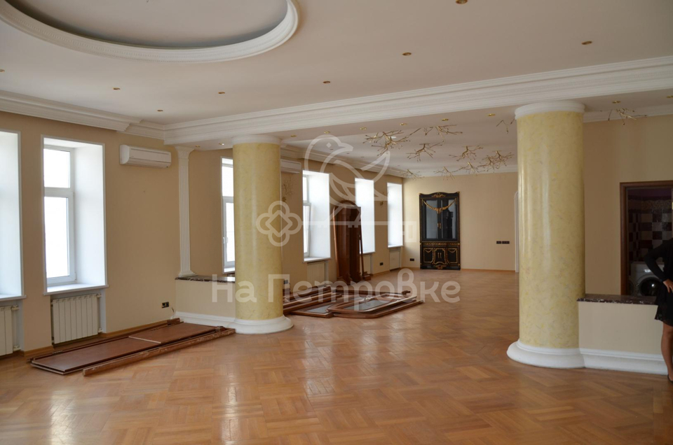 Продается 10-комнатная квартира, площадью 341.90 кв.м. Москва, улица Мясницкая, дом 22стр1