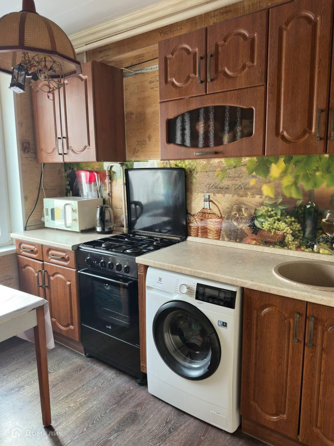 Продается 1-комнатная квартира, площадью 32.00 кв.м. Москва, улица Бажова, дом 15к2