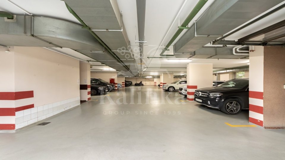 Продается 3-комнатная квартира, площадью 173.10 кв.м. Москва, переулок 1-й Смоленский, дом 17