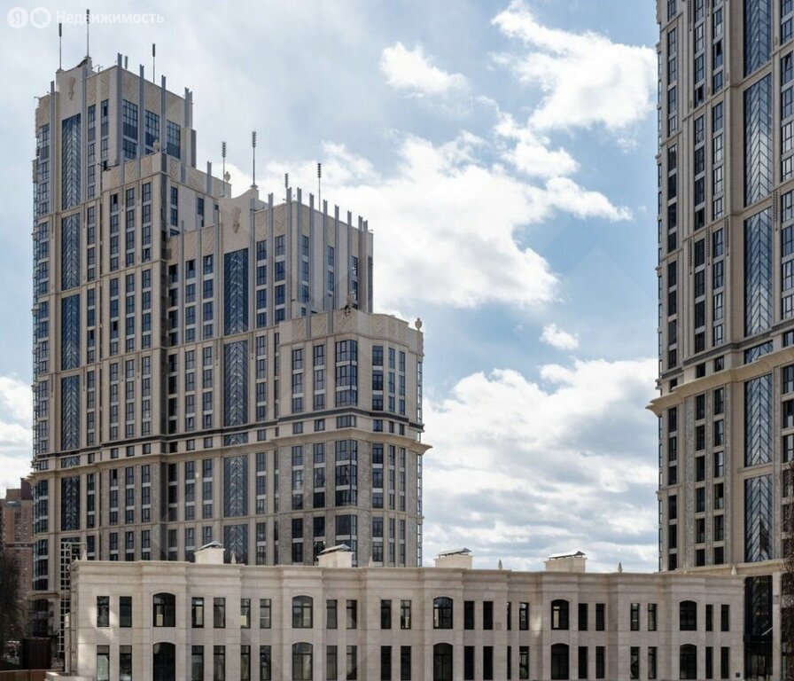 Продается 2-комнатная квартира, площадью 54.00 кв.м. Москва, улица Нежинская, дом 3А