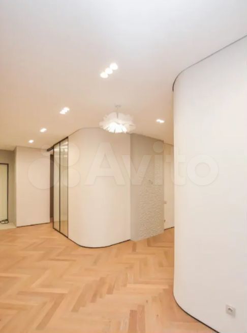 Продается 4-комнатная квартира, площадью 172.00 кв.м. Москва, переулок Неопалимовский 1-й, дом 8