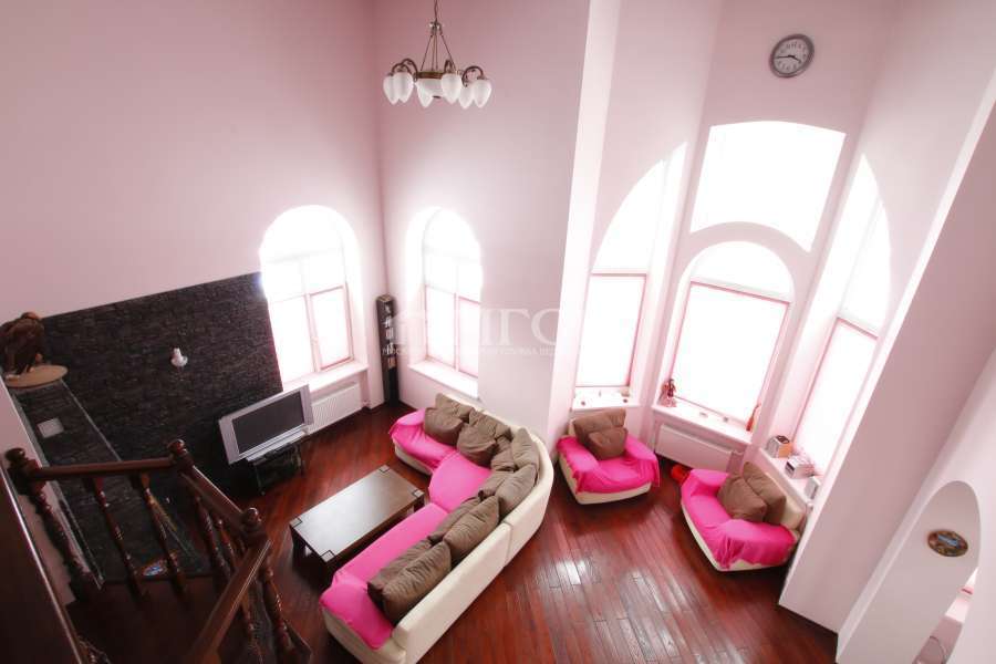 Продается дом, площадью 440.00 кв.м. Московская область, Одинцовский район, село Успенское, улица Центральная