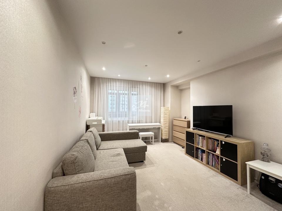 Продается 1-комнатная квартира, площадью 41.80 кв.м. Москва, Мичуринский проспект, дом 9