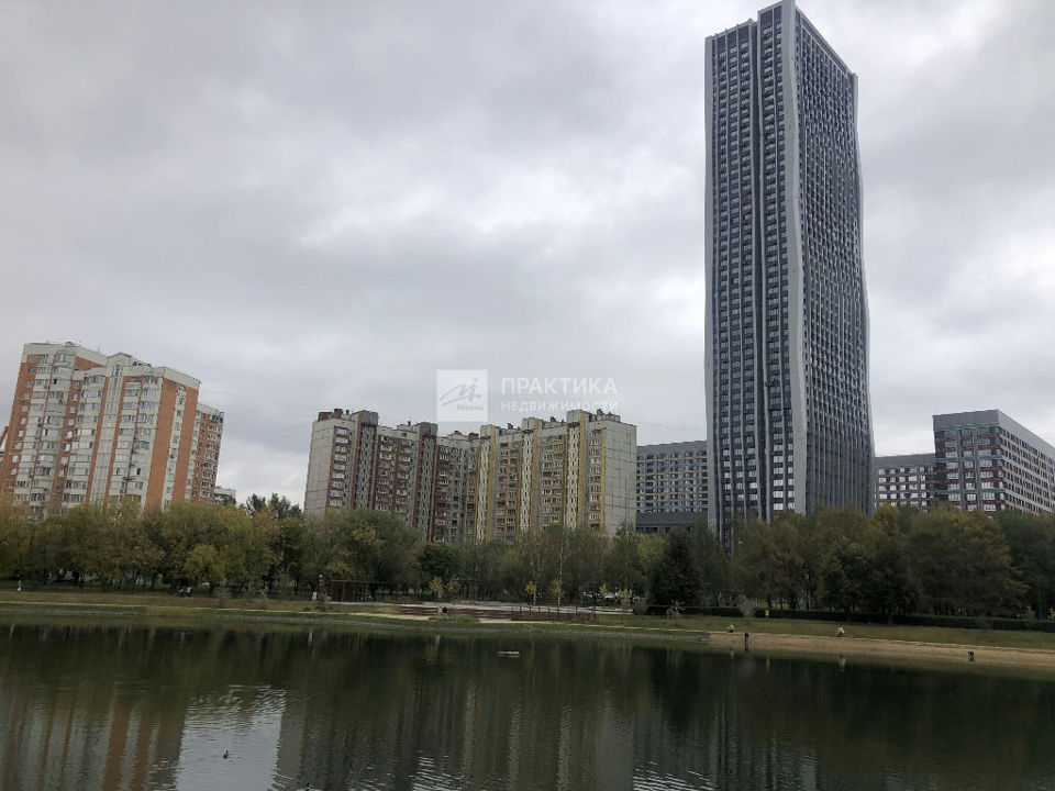 Продается 2-комнатная квартира, площадью 52.00 кв.м. Москва, улица Амундсена, дом 7