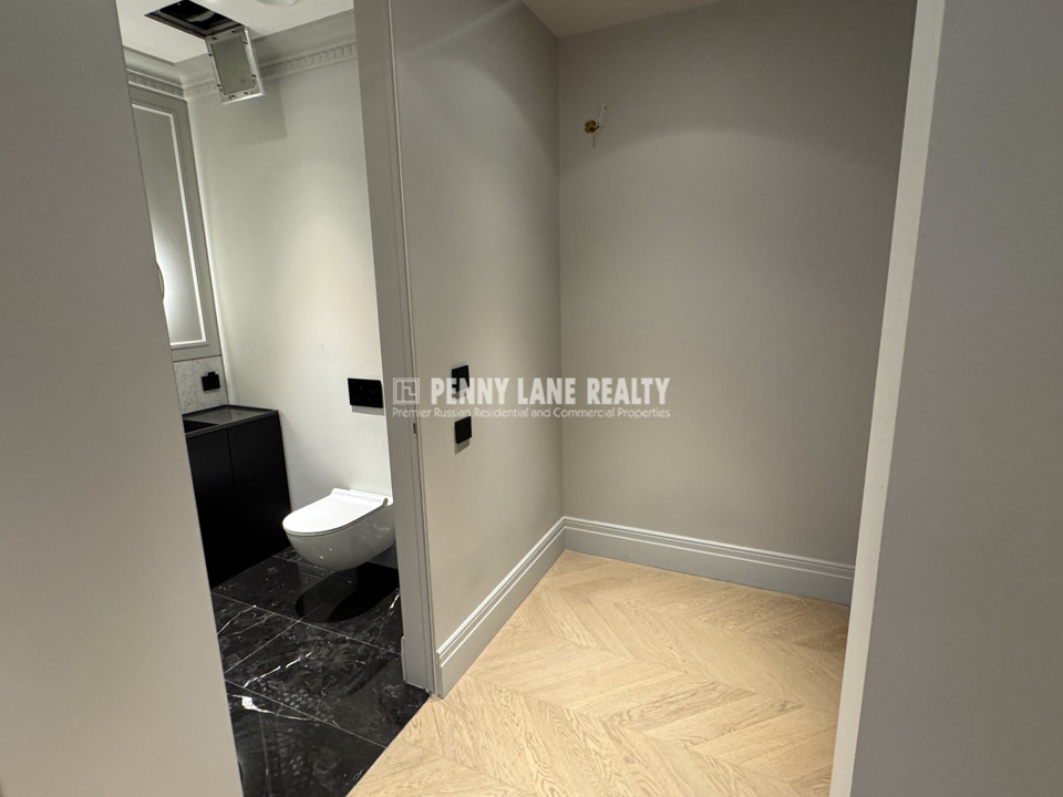 Продается 3-комнатная квартира, площадью 107.00 кв.м. Москва, улица Братьев Фонченко