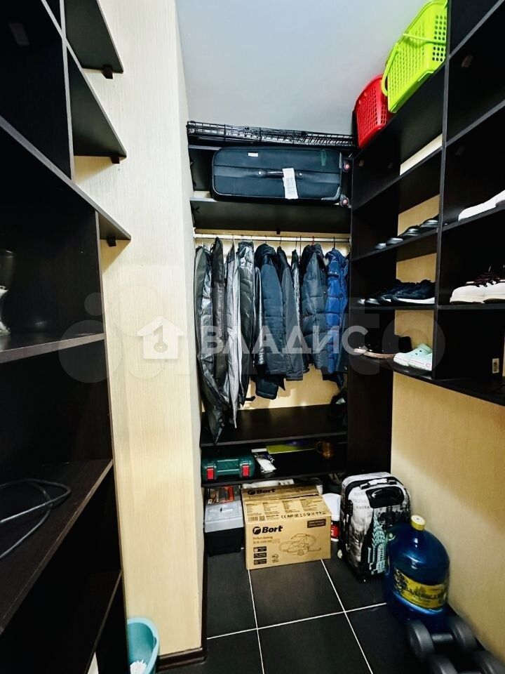 Продается 2-комнатная квартира, площадью 52.00 кв.м. Москва, улица Снежная, дом 19к2