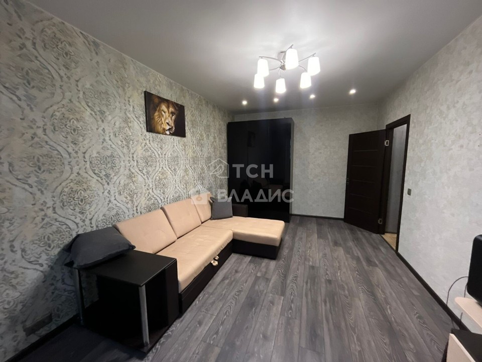 Продается 2-комнатная квартира, площадью 56.60 кв.м. Московская область, Лосино-Петровский городской округ, поселок Свердловский, улица Молодежная, дом 4