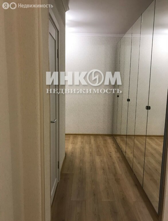Продается 1-комнатная квартира, площадью 35.10 кв.м. Москва, Варшавское шоссе, дом 141к13