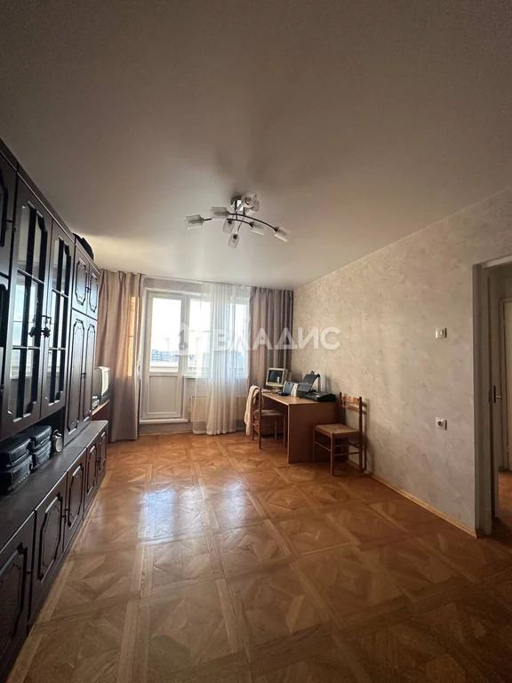 Продается 1-комнатная квартира, площадью 37.80 кв.м. Москва, улица Поляны, дом 9