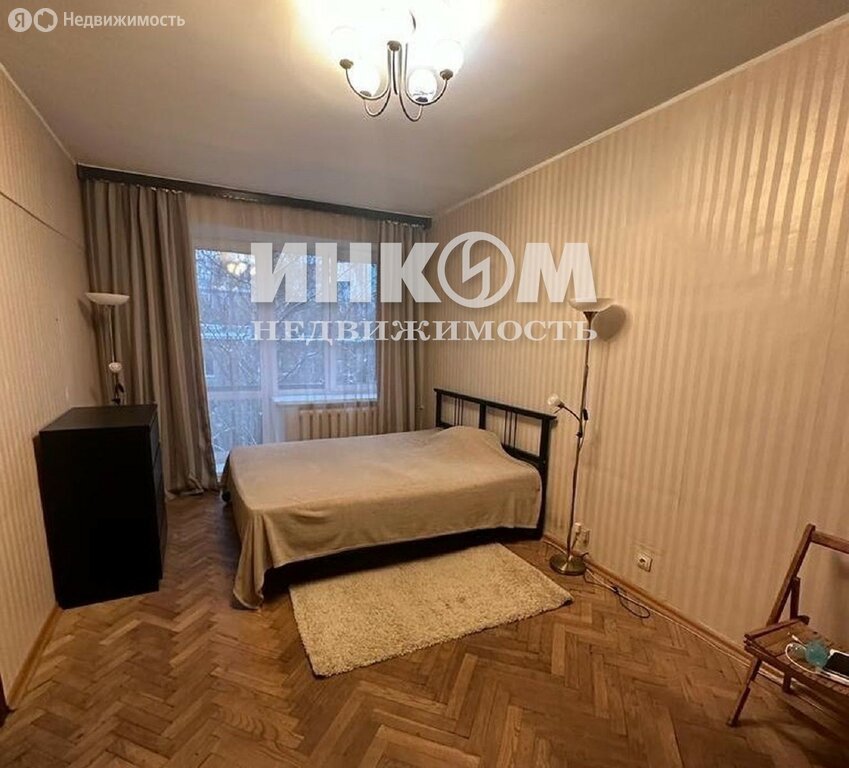 Продается 2-комнатная квартира, площадью 60.00 кв.м. Москва, улица Ярцевская, дом 11к3