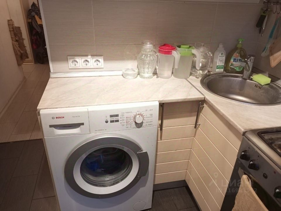 Продается 2-комнатная квартира, площадью 43.00 кв.м. Москва, Аминьевское шоссе, дом 12