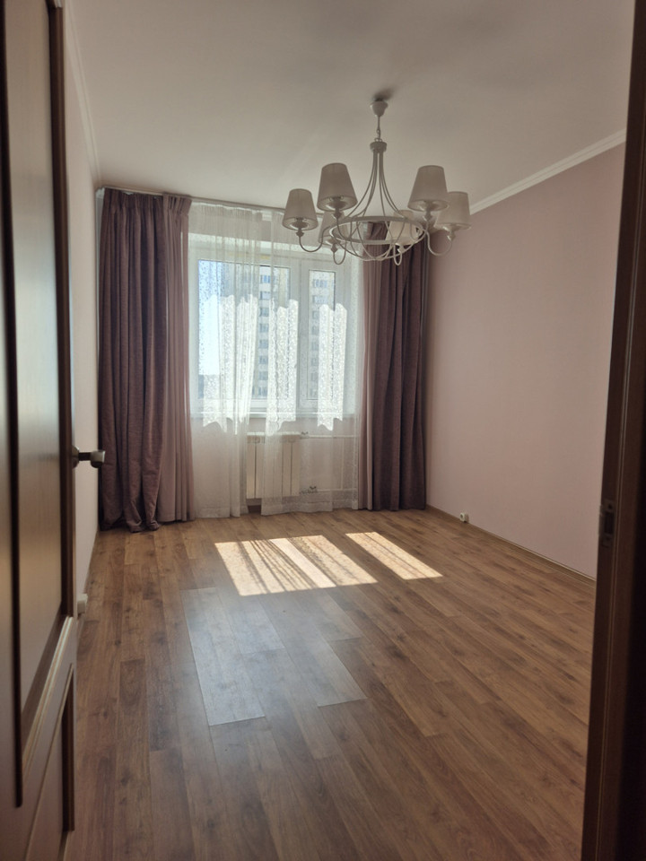 Продается 2-комнатная квартира, площадью 55.70 кв.м. Москва, Московский проспект