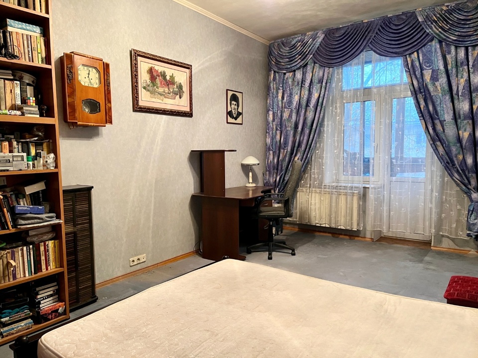 Продается 2-комнатная квартира, площадью 60.00 кв.м. Москва, улица Буракова, дом 17/2