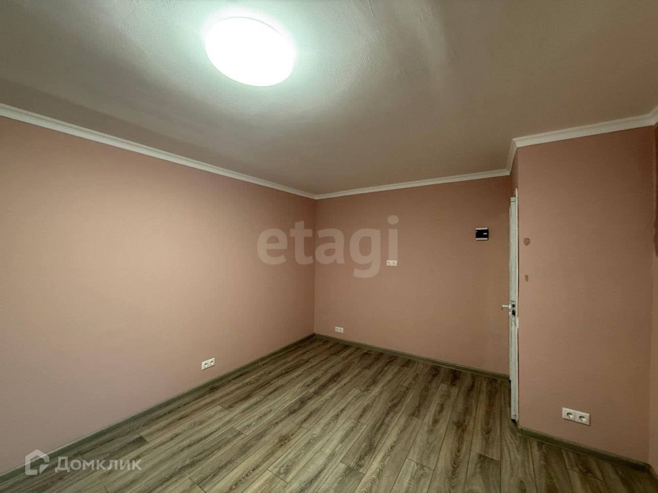 Продается 1-комнатная квартира, площадью 18.40 кв.м. Москва, Аминьевское шоссе, дом 11