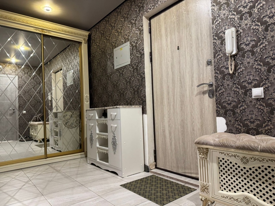 Продается 1-комнатная квартира, площадью 36.60 кв.м. Москва, Долгопрудная аллея, дом 14к4