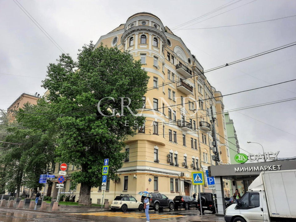 Продается 6-комнатная квартира, площадью 182.00 кв.м. Москва, переулок Климентовский, дом 6