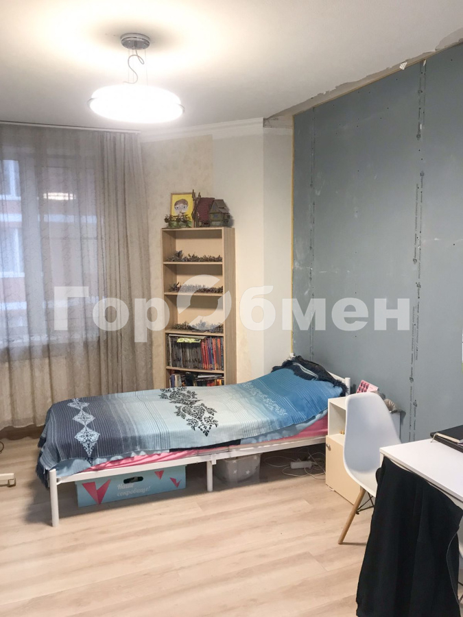 Продается 1-комнатная квартира, площадью 28.30 кв.м. Московская область, Одинцовский район, село Немчиновка, проезд Рублевский, дом 20А