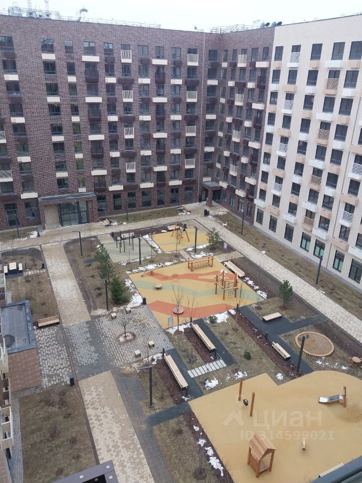 Продается 1-комнатная квартира, площадью 22.00 кв.м. Московская область, Красногорск городской округ, поселок Ильинское-Усово, улица Заповедная, дом 21