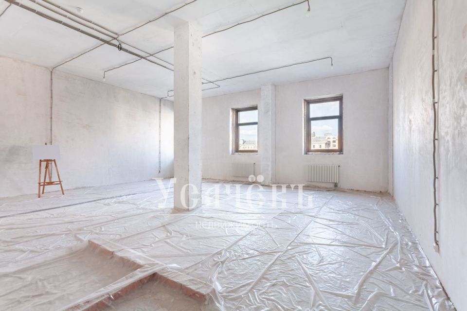 Продается 5-комнатная квартира, площадью 204.40 кв.м. Москва, улица Поварская, дом 8/1к1