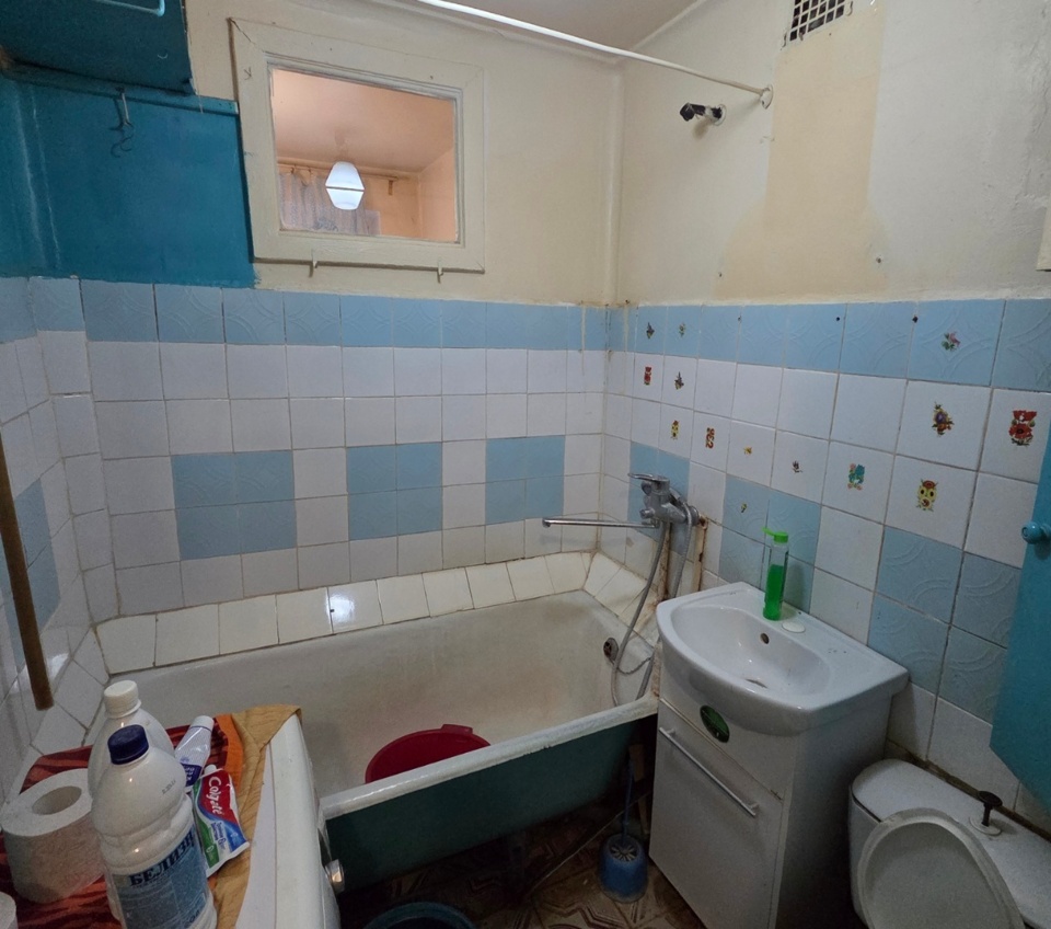 Продается 2-комнатная квартира, площадью 42.00 кв.м. Московская область, Наро-Фоминский городской округ, поселок Молодежный, дом 4