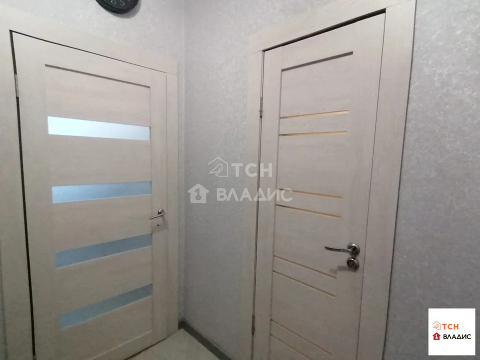 Продается 1-комнатная квартира, площадью 34.20 кв.м. Московская область, Лосино-Петровский городской округ, поселок Свердловский, улица Строителей