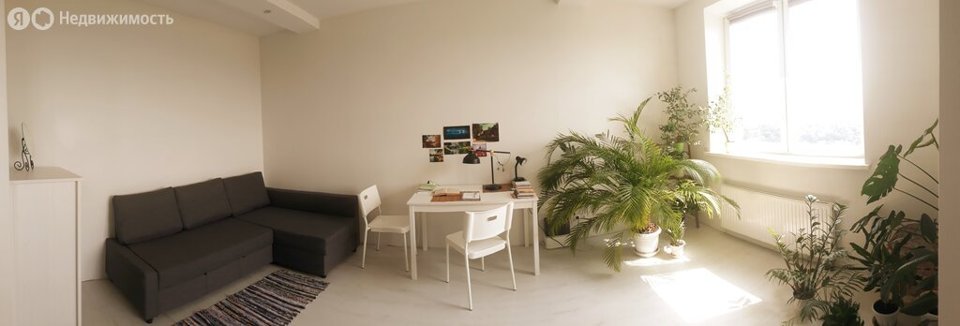 Продается 1-комнатная квартира, площадью 39.90 кв.м. Москва, город Щербинка, улица Барышевская Роща, дом 24