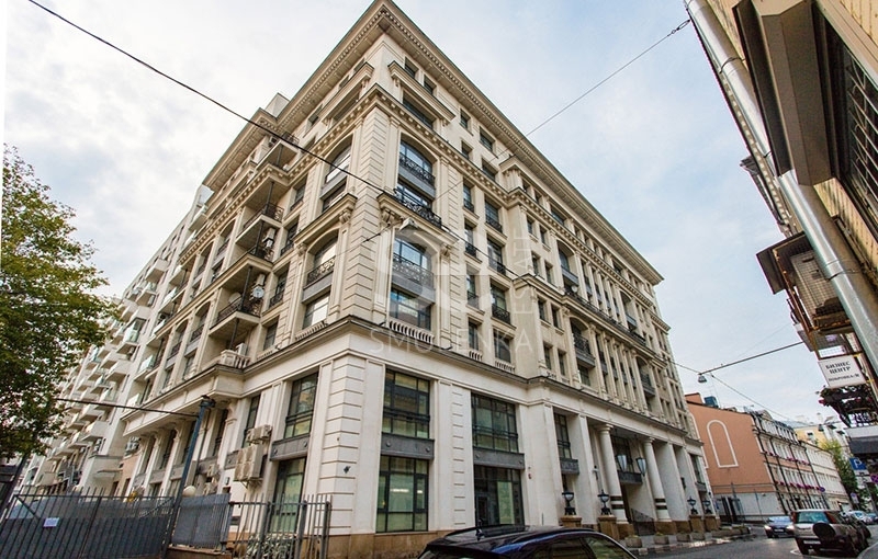Продается 3-комнатная квартира, площадью 155.60 кв.м. Москва, переулок Казарменный, дом 3