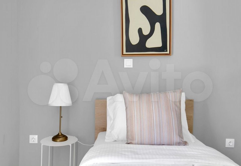 Продается 4-комнатная квартира, площадью 139.00 кв.м. Москва, переулок Зачатьевский 1-й, дом 5