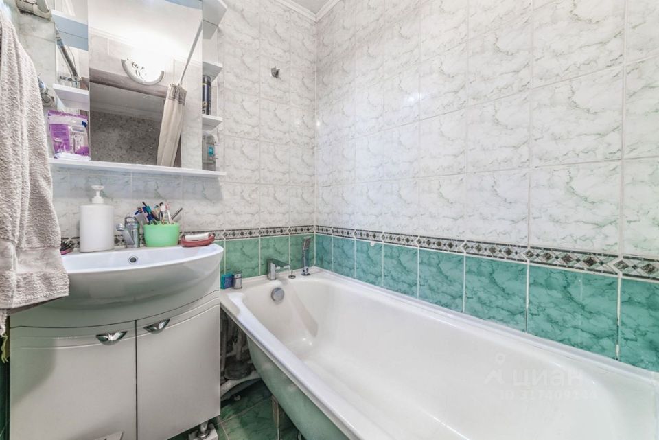 Продается 3-комнатная квартира, площадью 50.40 кв.м. Москва, улица Бориса Жигуленкова, дом 10