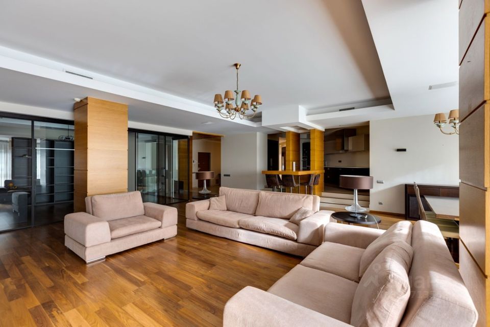 Продается 4-комнатная квартира, площадью 295.10 кв.м. Москва, улица Улофа Пальме, дом 7