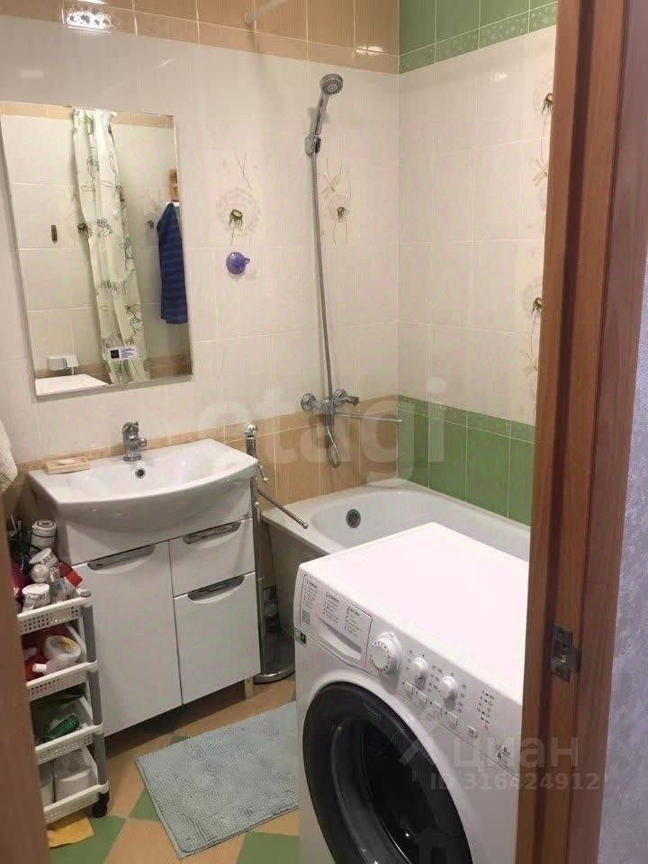 Продается 1-комнатная квартира, площадью 40.40 кв.м. Москва, улица Академика Семенова, дом 5