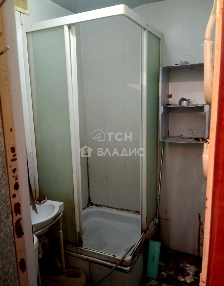 Продается 2-комнатная квартира, площадью 44.00 кв.м. Московская область, Лосино-Петровский городской округ, поселок Свердловский, улица Набережная, дом 4а