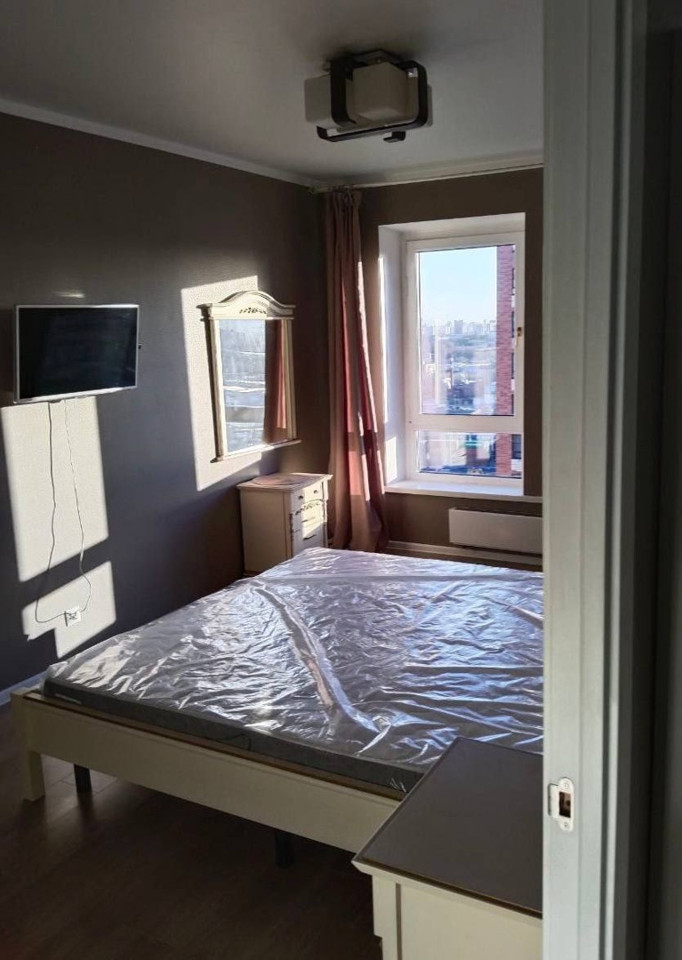 Продается 1-комнатная квартира, площадью 41.80 кв.м. Москва, проезд Ильменский