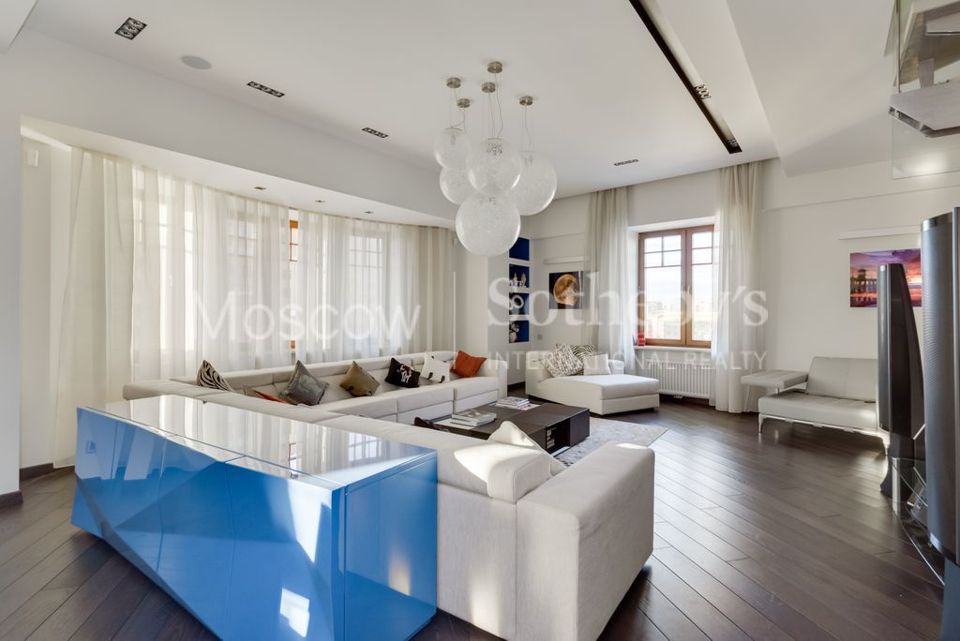 Продается 6-комнатная квартира, площадью 363.00 кв.м. Москва, переулок Неопалимовский 1-й, дом 8