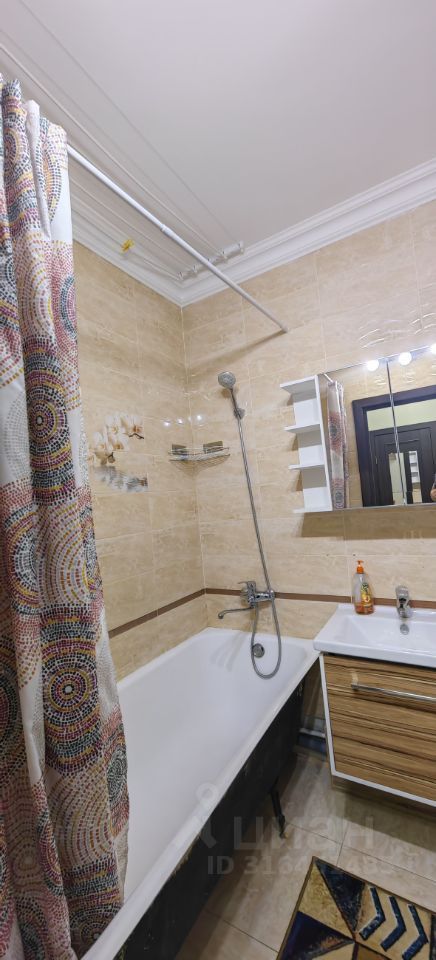 Продается 1-комнатная квартира, площадью 37.60 кв.м. Москва, город Щербинка, улица Барышевская Роща, дом 10