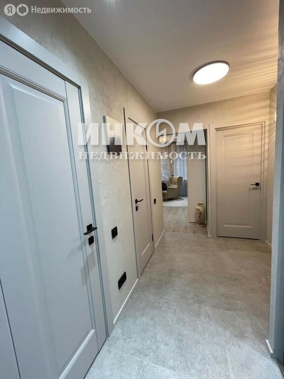 Продается 1-комнатная квартира, площадью 35.60 кв.м. Москва, улица Ярцевская, дом 29к1