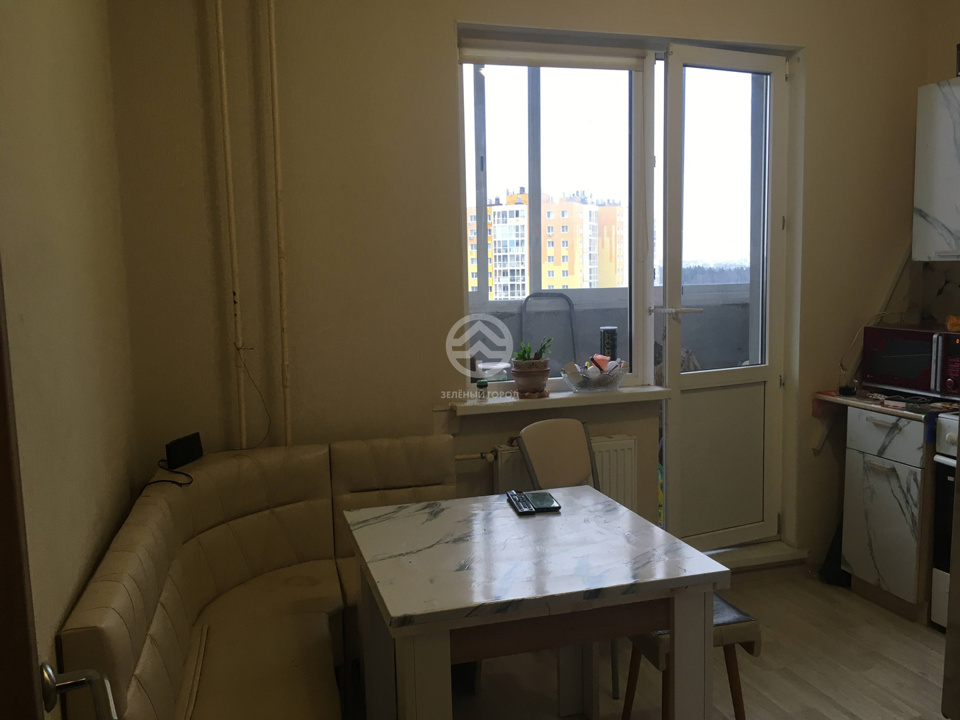 Продается 1-комнатная квартира, площадью 36.00 кв.м. Московская область, Солнечногорский район, поселок городского типа Голубое, Парковый бульвар, дом 5