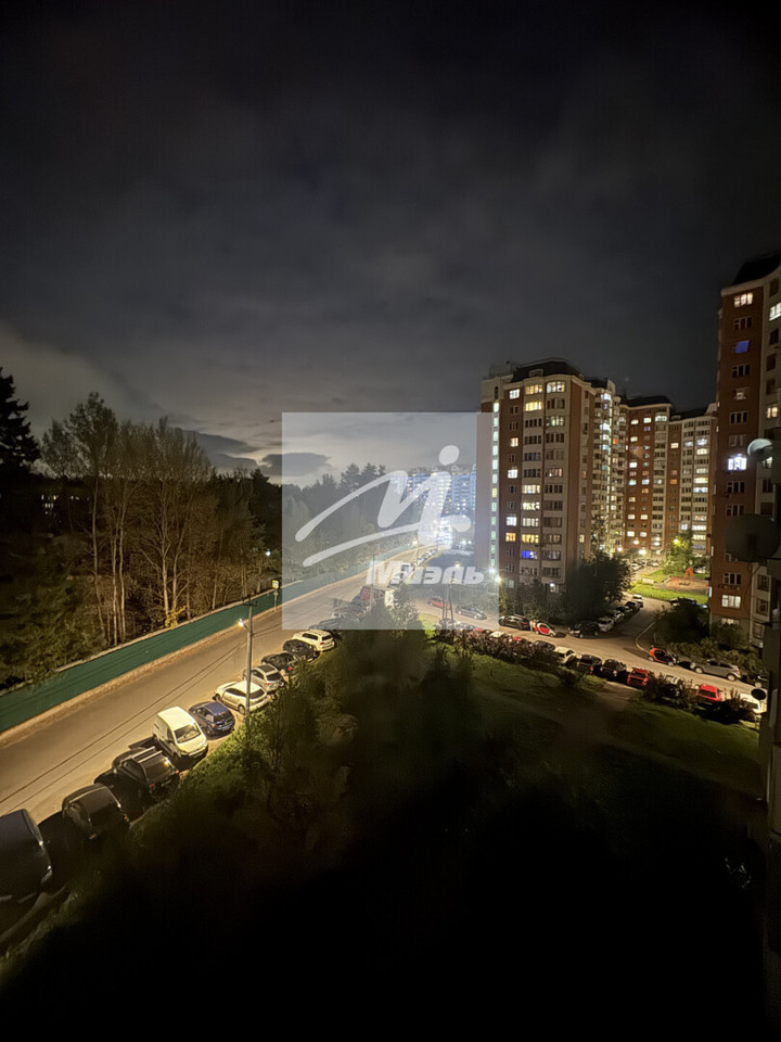 Продается 1-комнатная квартира, площадью 36.90 кв.м. Московская область, Солнечногорский район, поселок городского типа Голубое, улица Родниковая, дом 2